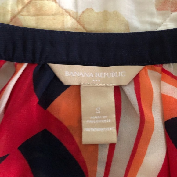 Banana Republic Long Sleeved Tunic Style Blouse - Picture 5 of 6